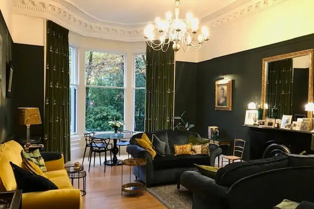period property decorating picture